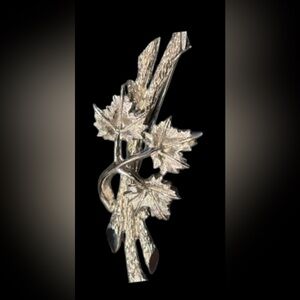 Marcel Boucher Signed Circa 1950s Silver Plated Floral Brooch 0110